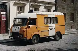 anton Avia A21