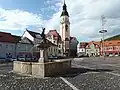 Radnice s kašnou na Mírovém náměstí