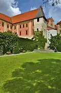 Budova katedry s Židovskou brankou