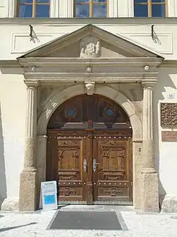 Portál radnice v Bělé
