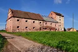 Běsno - sýpka.jpg