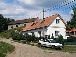 Zástavba v obci