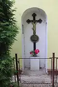 Křížek v kapličce v Leči