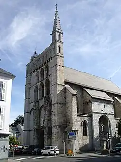 Kostel sv. Vincenta v Bagnères-de-Bigorre.