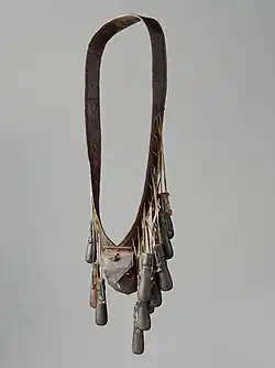 Zavěšení téhož bandalíru