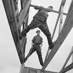 Kasárna, 1945