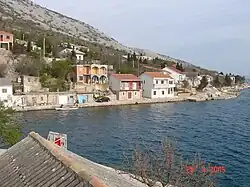 Pohled na Barić Dragu ze západní strany