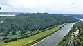 Pohled z Bastei na Rauenstein a řeku Labe