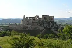 Beckovské hradné bralo