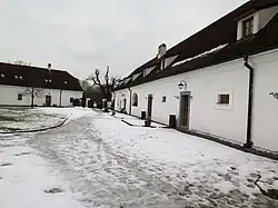 Benice, zemědělský dvůr čp.1.jpg