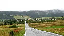 Pohled na Horní Blatnou od východu