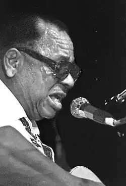 Big Joe Williams při koncertě 14. listopadu 1971