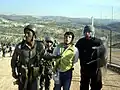 Zatčení palestinského demonstranta na Západním břehu Jordánu