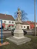 Socha svatého Jana Nepomuckého na návsi
