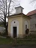 Kaplička na návsi