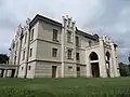 Zámek Blovice (letní sídlo Pálffyů) - roku 1919 prodal Jan Pálffy zámek textilnímu továrníkovi Adolfu Klikarovi.