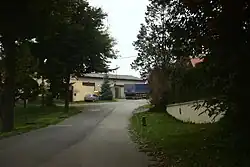 náves