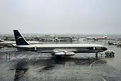 Boeing 707-465 (G-ARWE) aerolinek BOAC v roce 1965