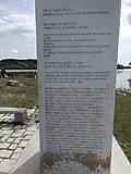 Nápisy na památníku