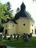 Kaple z roku 1348 na vrchu Bradlo