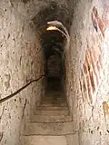 Tajná chodba spojující první patro se třetím
