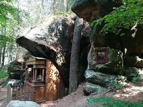 Dřevěný oltář