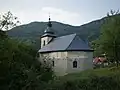 Kostel ze strany zahrady