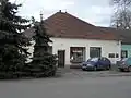 Koloniál v centru obce