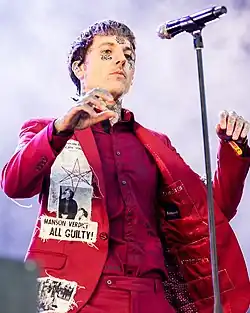 Oliver Sykes (8. června 2019)