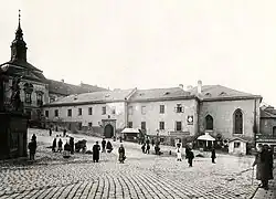 Pohled na kasárna a Královskou kapli, 1904