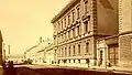 Zástavba severní strany západní části dnešní Hybešovy ulice patřící k území U Svaté Anny (kolem r. 1900)