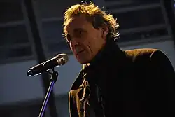 Ivo Medek hovoří na demonstraci