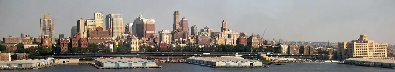 Pohled na Brooklyn z Manhattanu