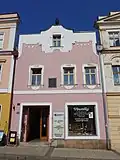 Broumov měšťanský dům Mírové nám. 123.JPG
