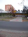 Nevyznačené místo pro přecházení vozovky Budějovické ulice v Praze-Michli