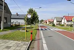 Hlavní silnice v obci