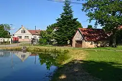 Návesní rybník