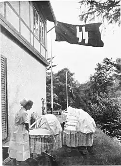 Sestra v domově Lebensbornu
