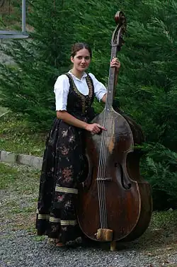Žena v bunjevackém kroji