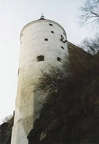 Barevná fotografie věže historické vodárny v Budyšíně