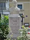 Busta Hippolyta Taineho ve Vouziers (Ardennes)