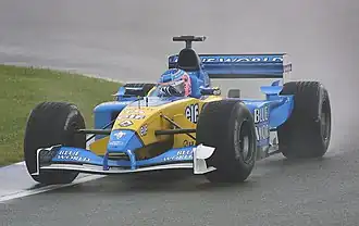 Jenson Button řídící vůz R202 při Grand Prix Velké Británie 2002.