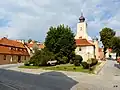 Náměstí u katolického kostela