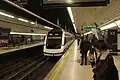 Přijíždějící vlak řady 8400