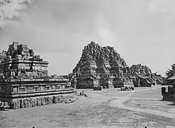Chrámový komplex Prambanan s chrámy Brahma Shiva a Višnu