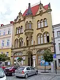 Historizující budova spořitelny z roku 1895 od Jakoba Gartnera