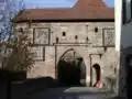 Hrad, první brána