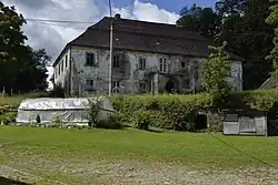 Hlavní průčelí