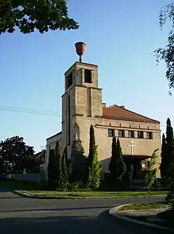 pohled z ulice Matěje Červenky
