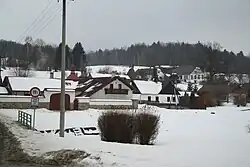 Střed obce v zimě